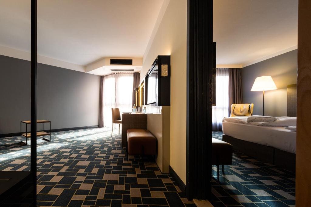 Suite room - Image 2