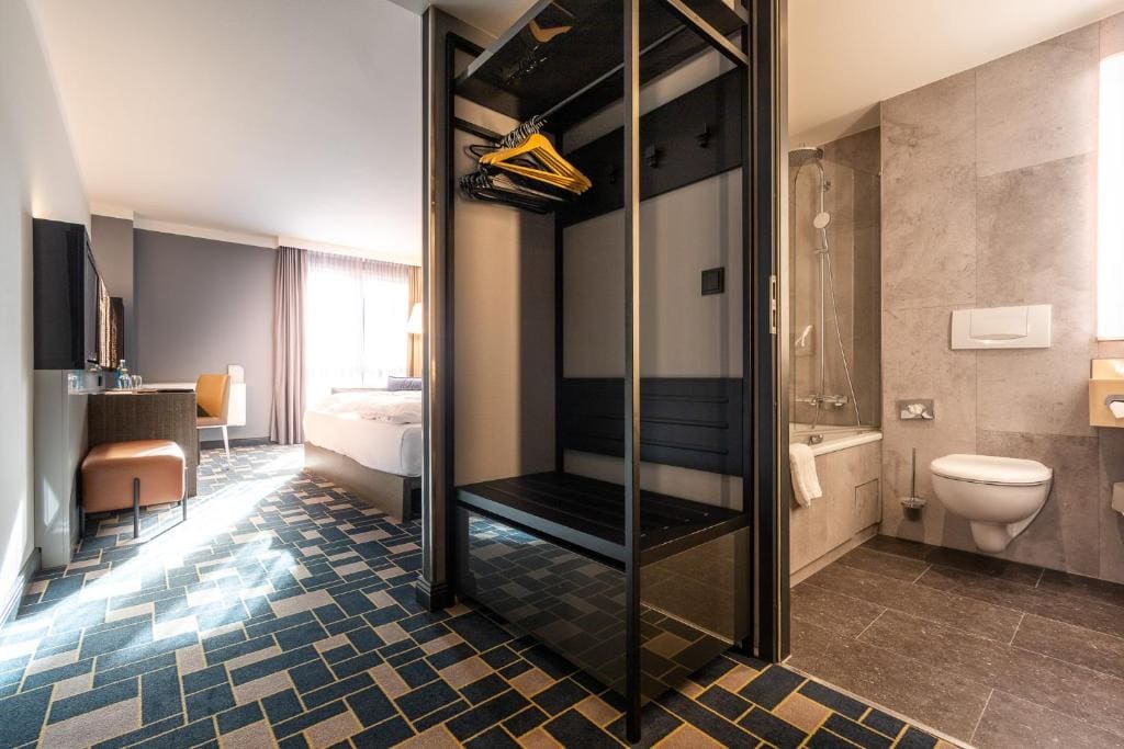 Double or Twin Room with Garden View room - Image 3