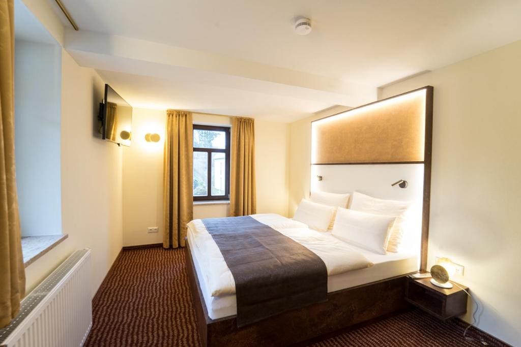 Suite room - Image 2