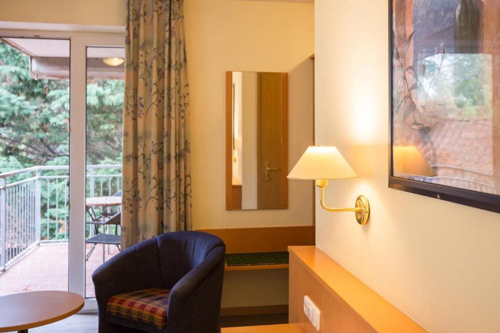 Deluxe Double Room with Balcony room - Image 2
