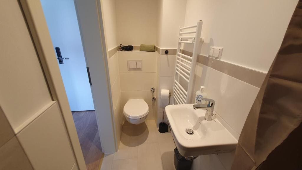 Budget Double Room room - Image 2