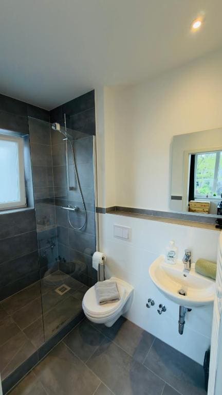 Deluxe Double or Twin Room room - Image 2