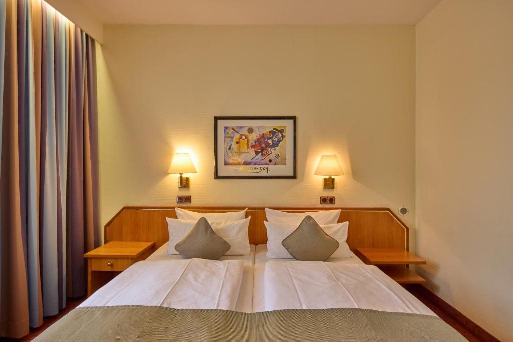 Standard Double Room room - Image 3