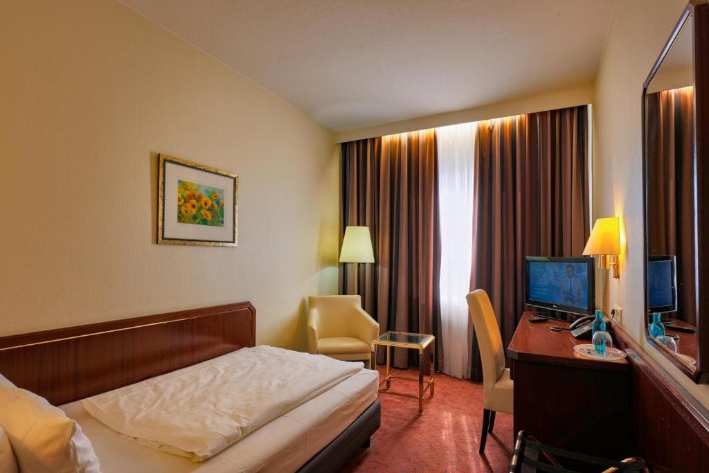 Comfort Single Room room - Image 2