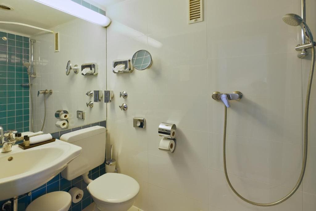 Standard Single Room room - Image 2