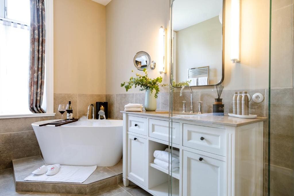 Suite room - Image 3
