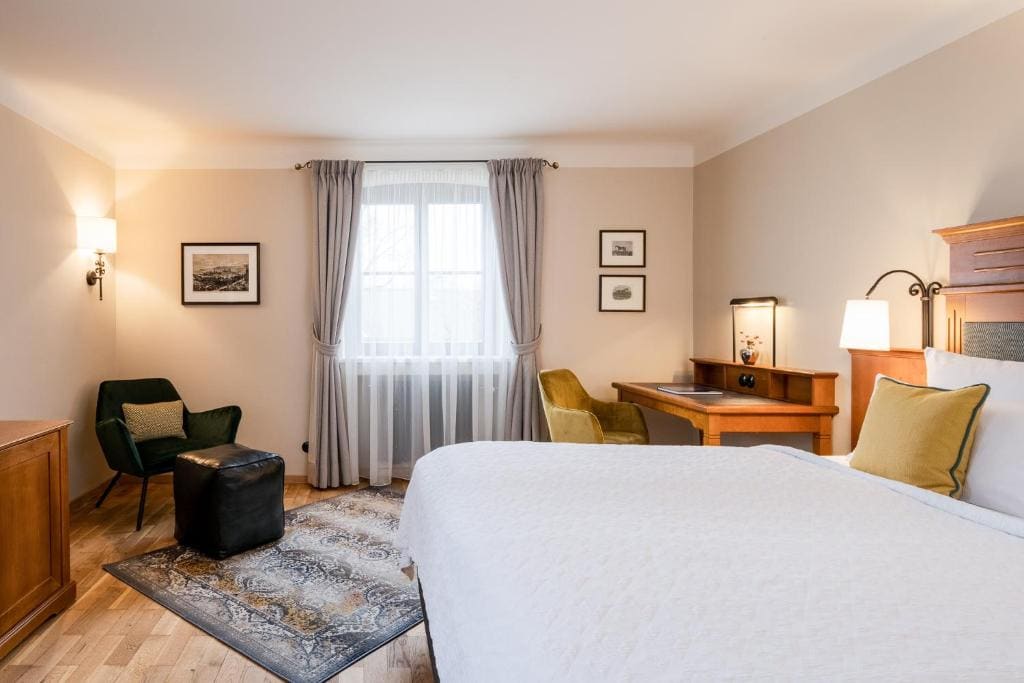 Standard Double Room room - Image 2
