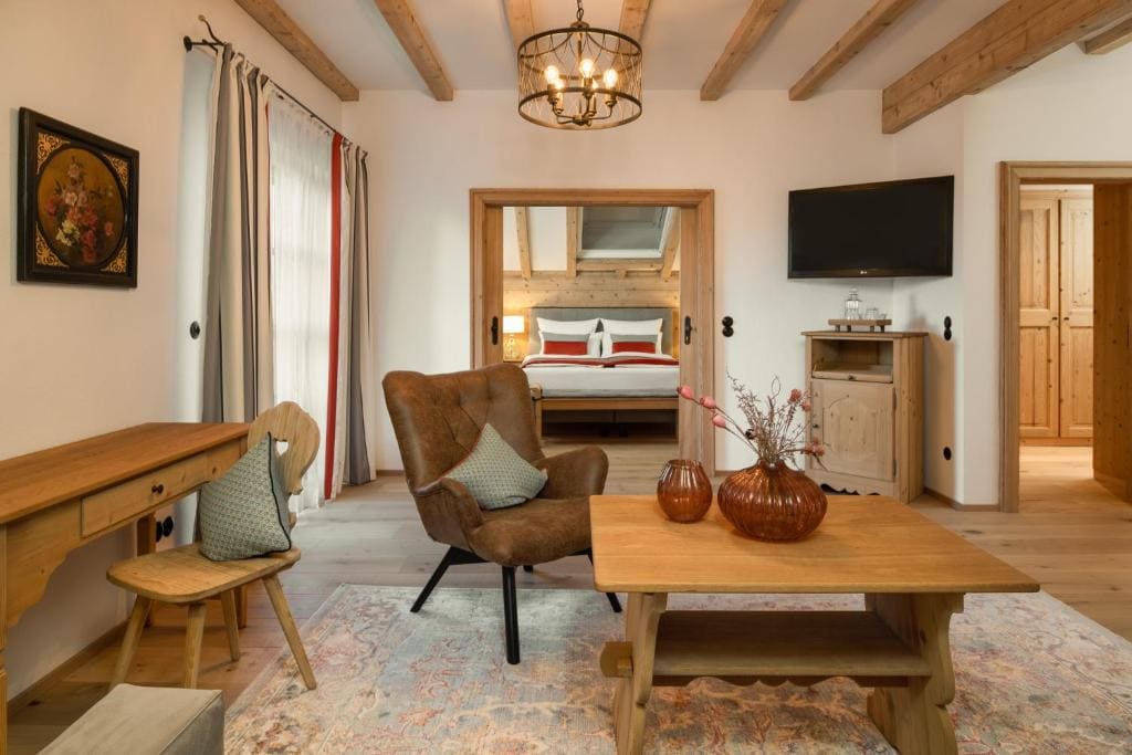 Suite room - Image 2