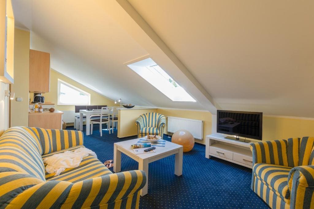 One-Bedroom Apartment (2 Adults) room - Image 2