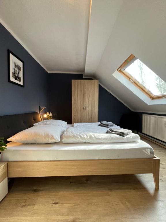 Double Room with Private Bathroom room - Image 3