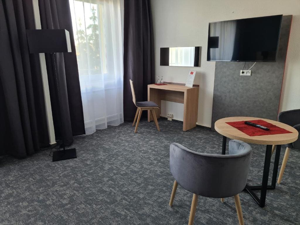 Superior Double Room room - Image 3