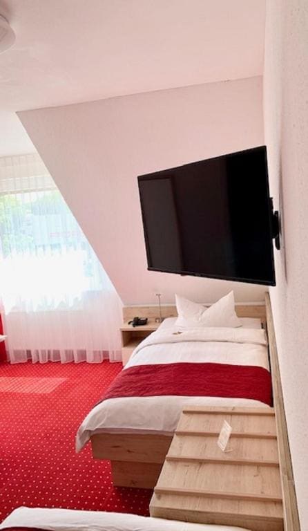 Standard Twin Room room - Image 2