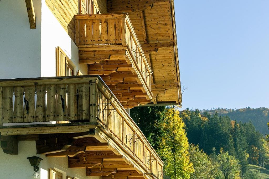 Double Room with Balcony room - Image 2