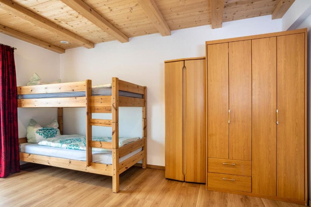 Two-Bedroom Deluxe Apartment with Garden View room - Image 3