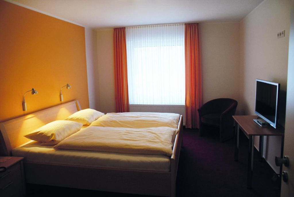 Basic Triple Room room - Image 2