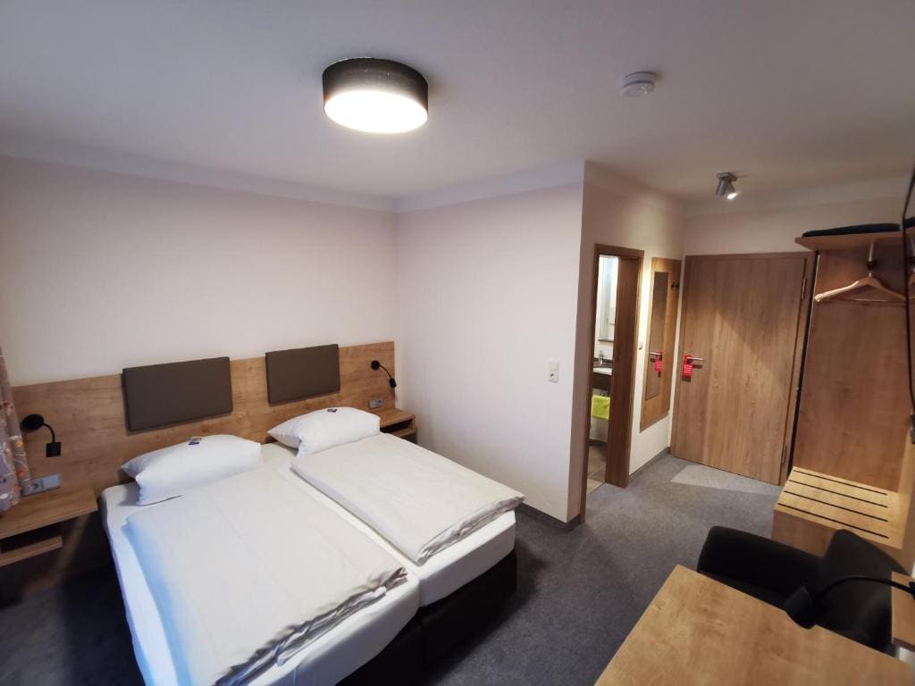 Classic Double Room room - Image 1