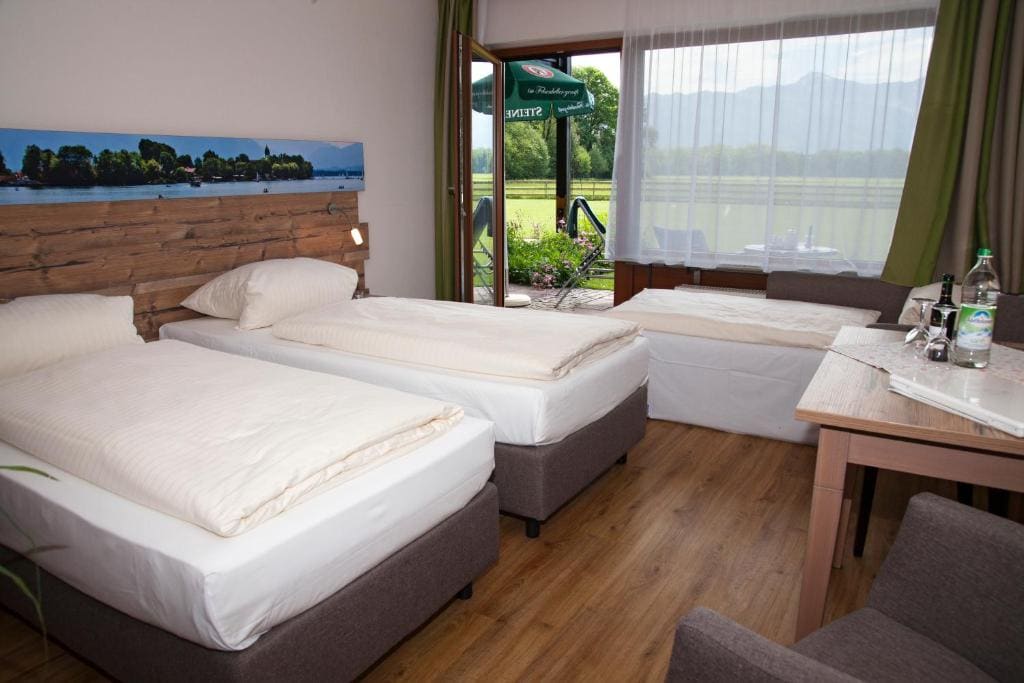 Comfort Double Room with Mountain View room - Image 2