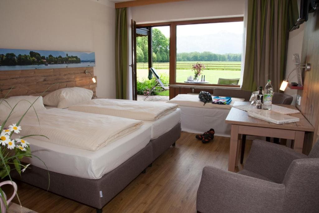 Comfort Double Room with Mountain View room - Image 1