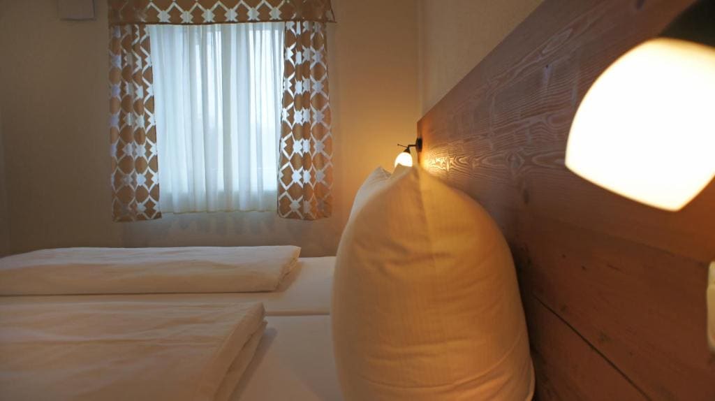 Deluxe Suite room - Image 2