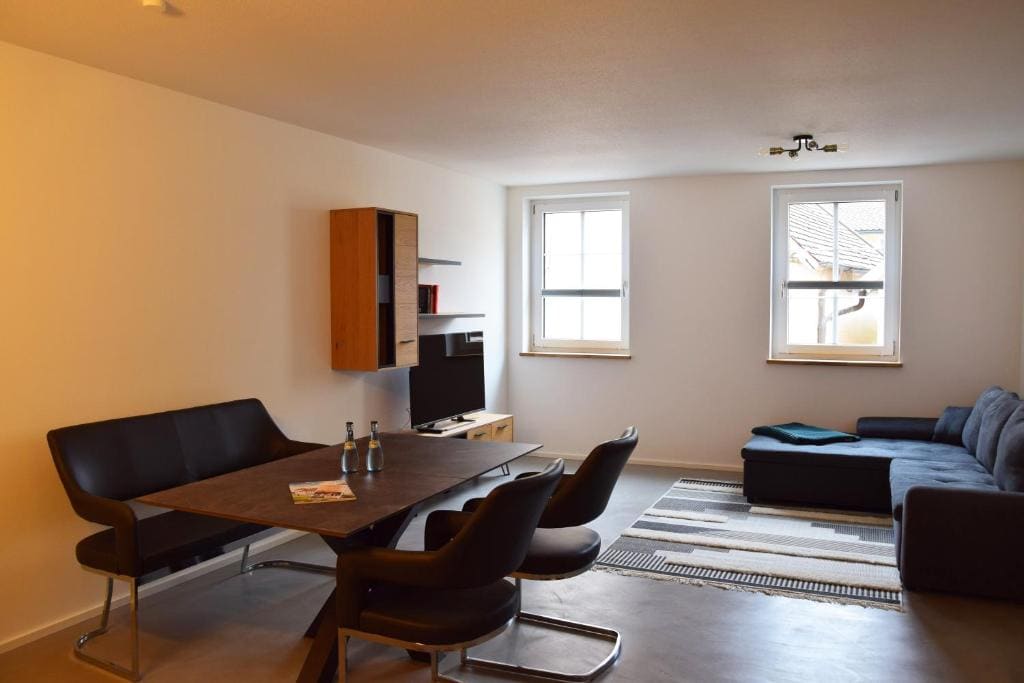 One-Bedroom Apartment room - Image 2