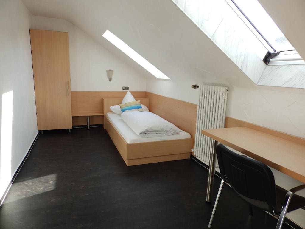 Economy Single Room room - Image 1