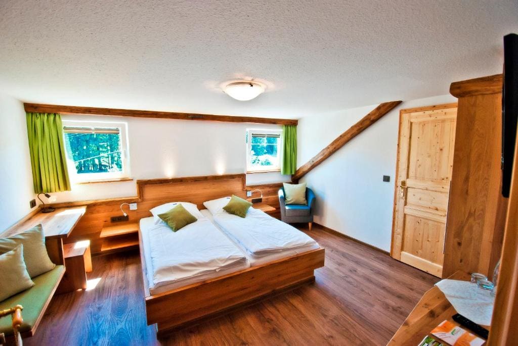 Double Room with Extra Bed room - Image 1