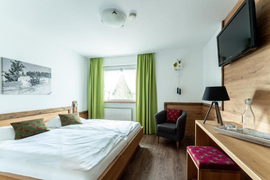 Double Room with Extra Bed room - Image 3