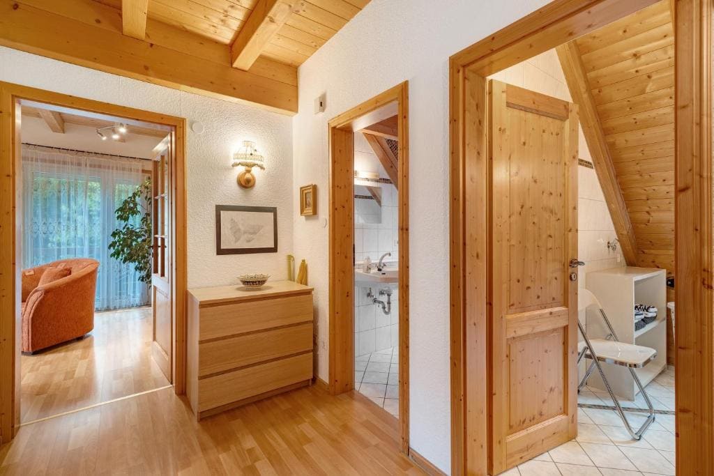 Superior One-Bedroom Apartment with Balcony room - Image 2