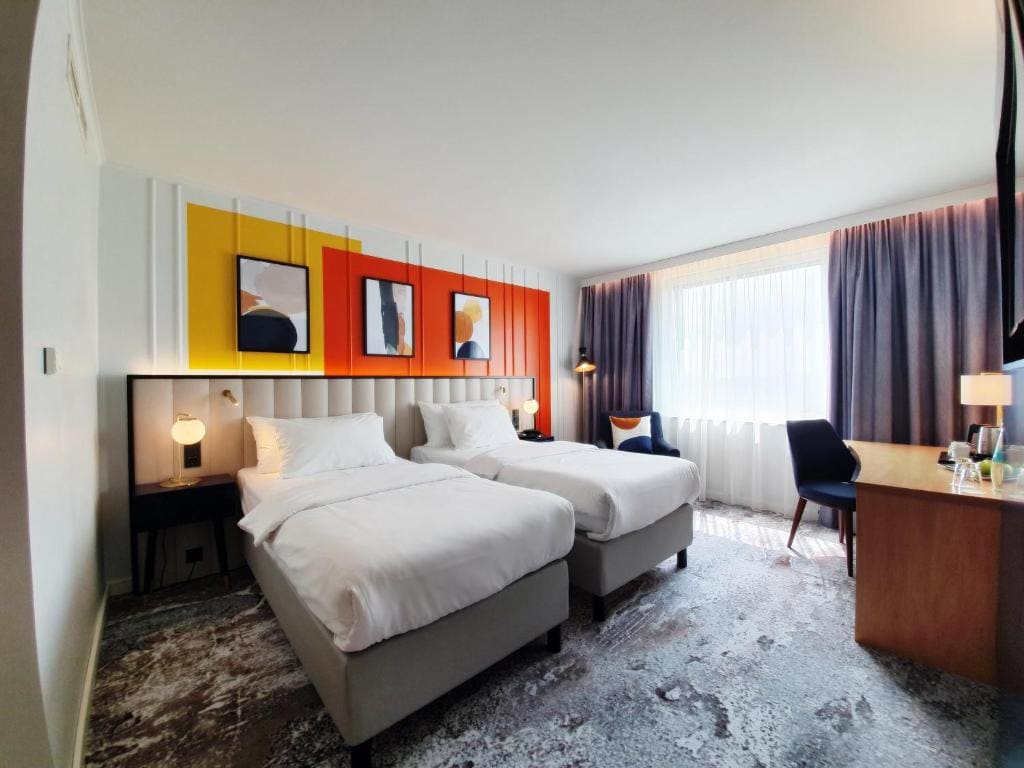 Standard Twin Room room - Image 1