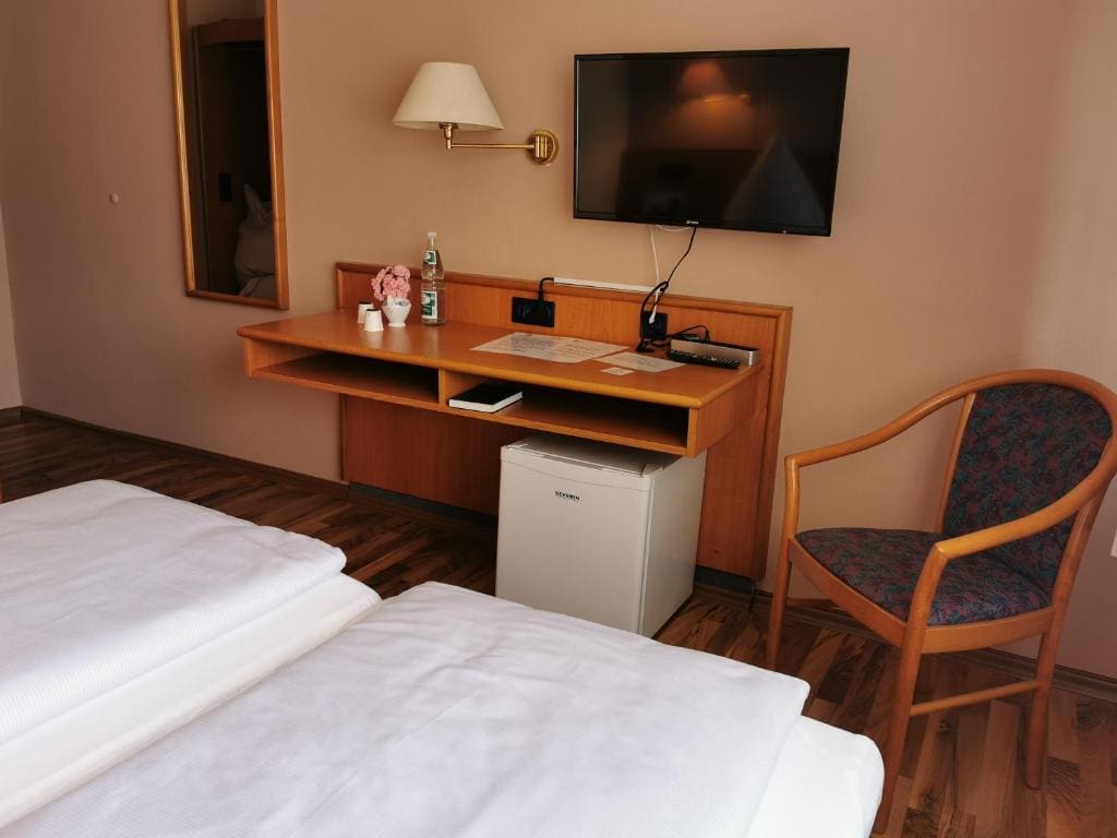 Standard Double Room room - Image 3