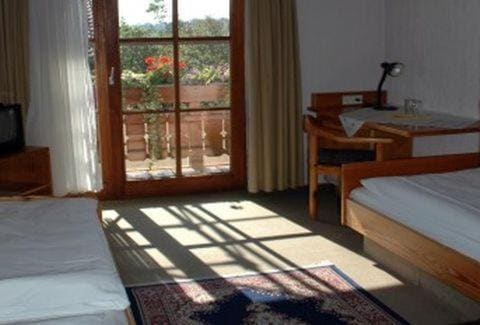 Twin Room room - Image 1
