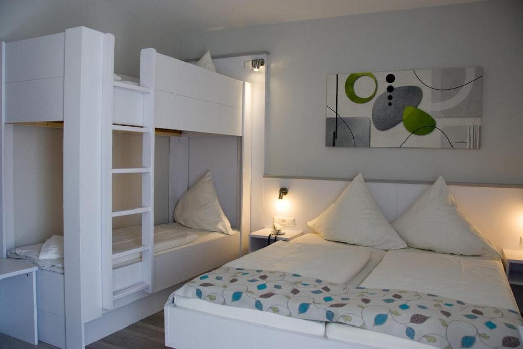 Quadruple Room room - Image 3