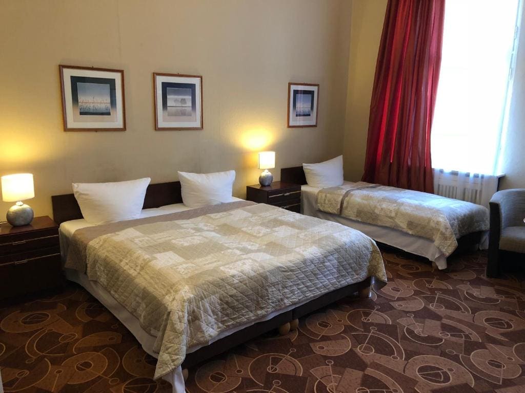 Quadruple Room room - Image 1