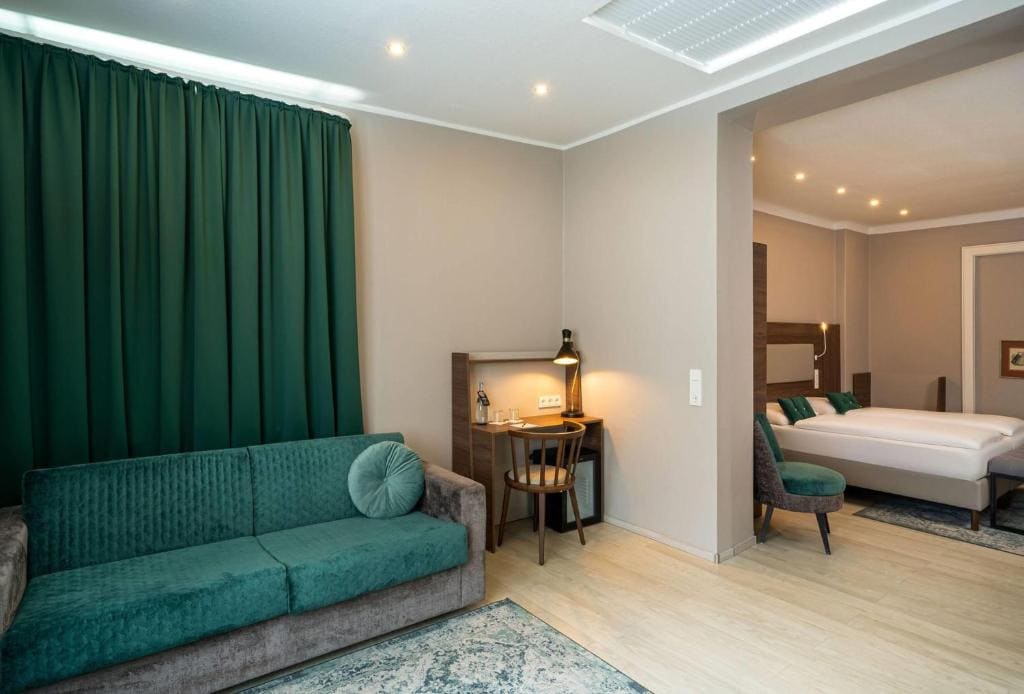 Apartment room - Image 2