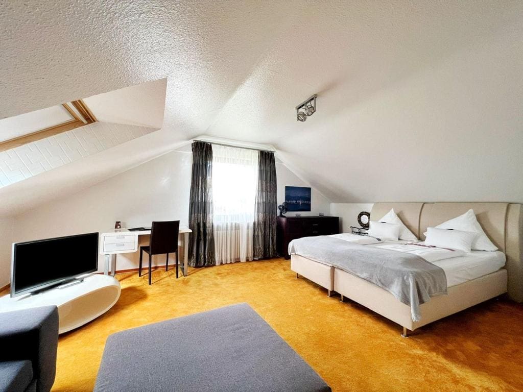 Suite room - Image 1