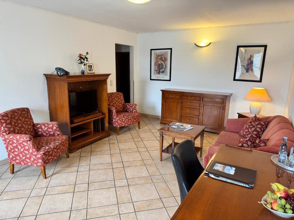 Studio with Balcony room - Image 3