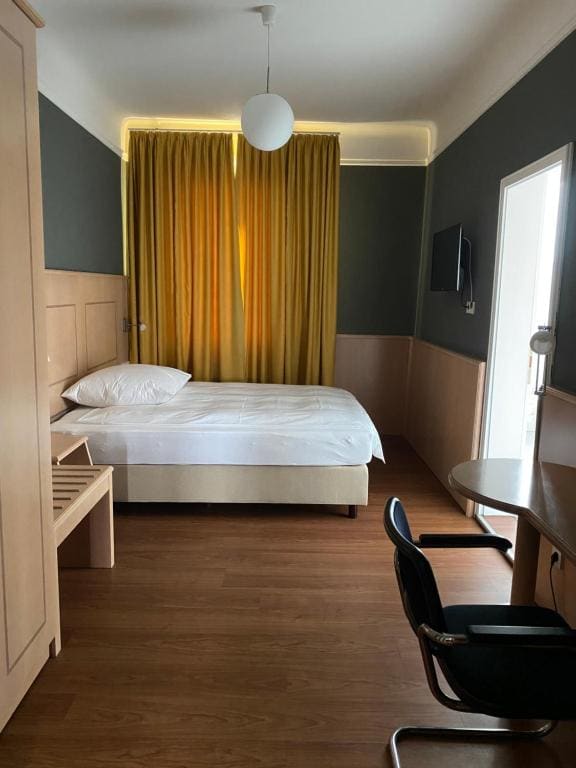 Standard Single Room room - Image 1