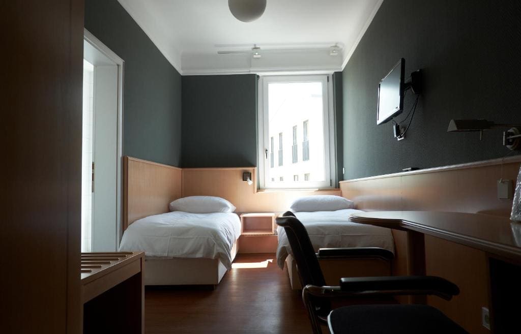 Twin Room room - Image 1