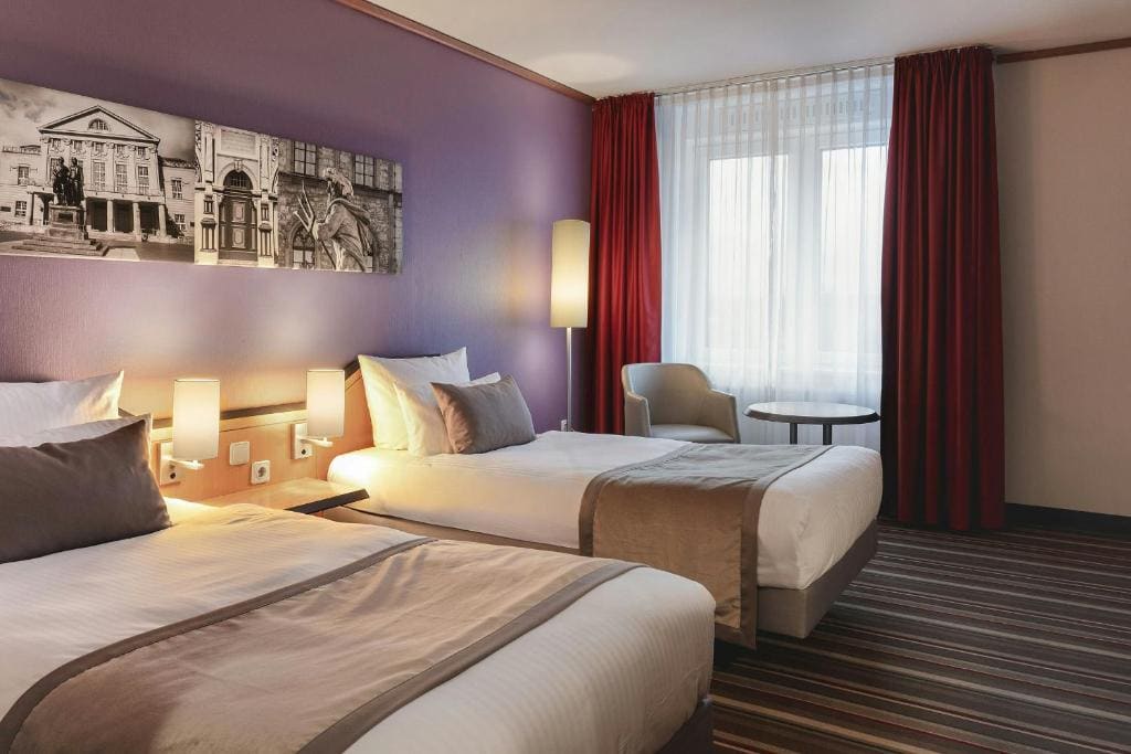 Deluxe Twin Room room - Image 2