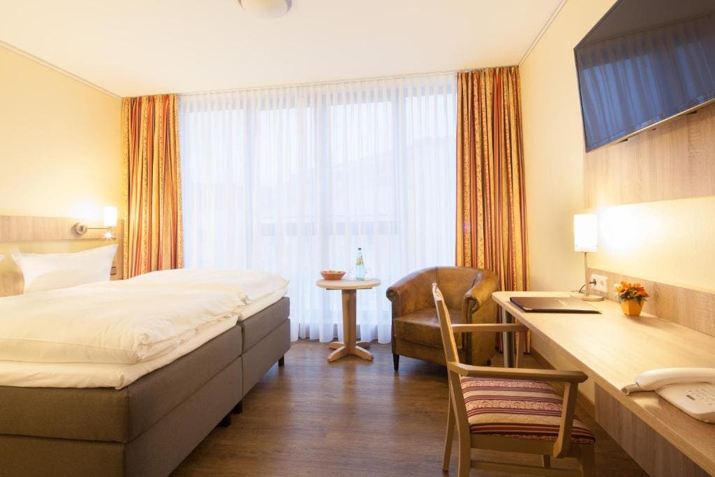 Deluxe Double Room room - Image 2