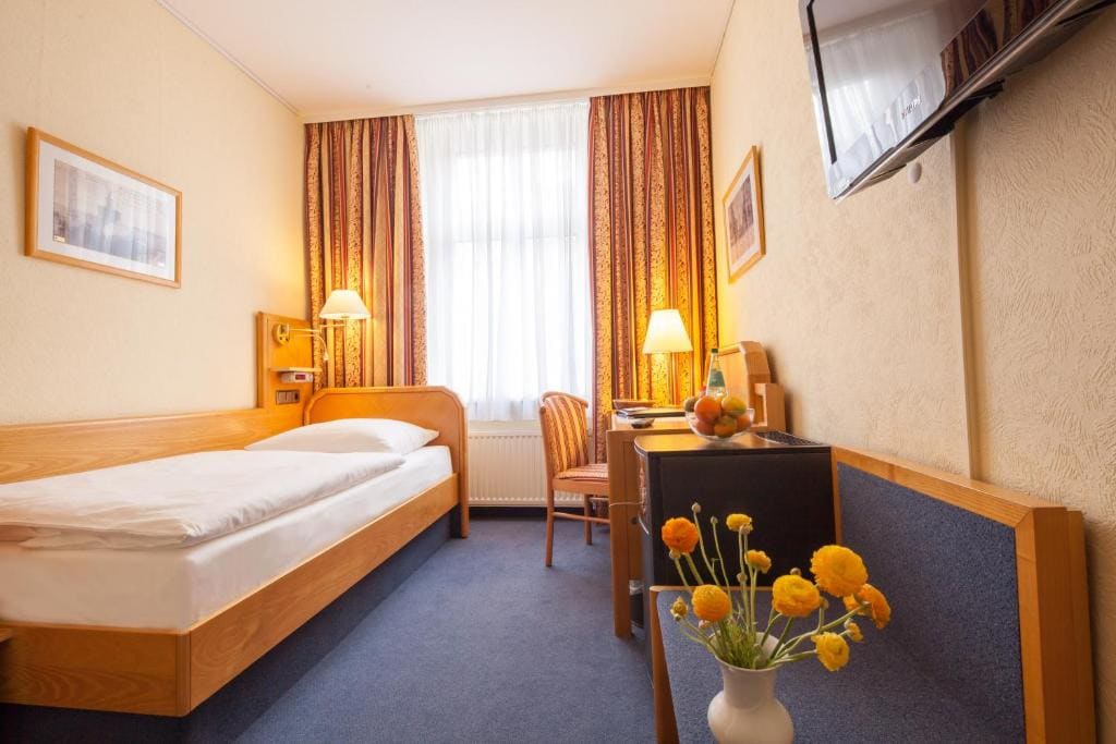 Standard Single Room room - Image 2
