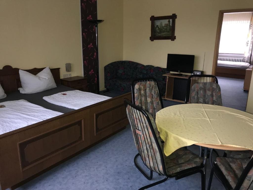 Deluxe Double Room with Balcony room - Image 1
