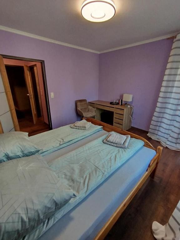 Double Room with Balcony room - Image 2