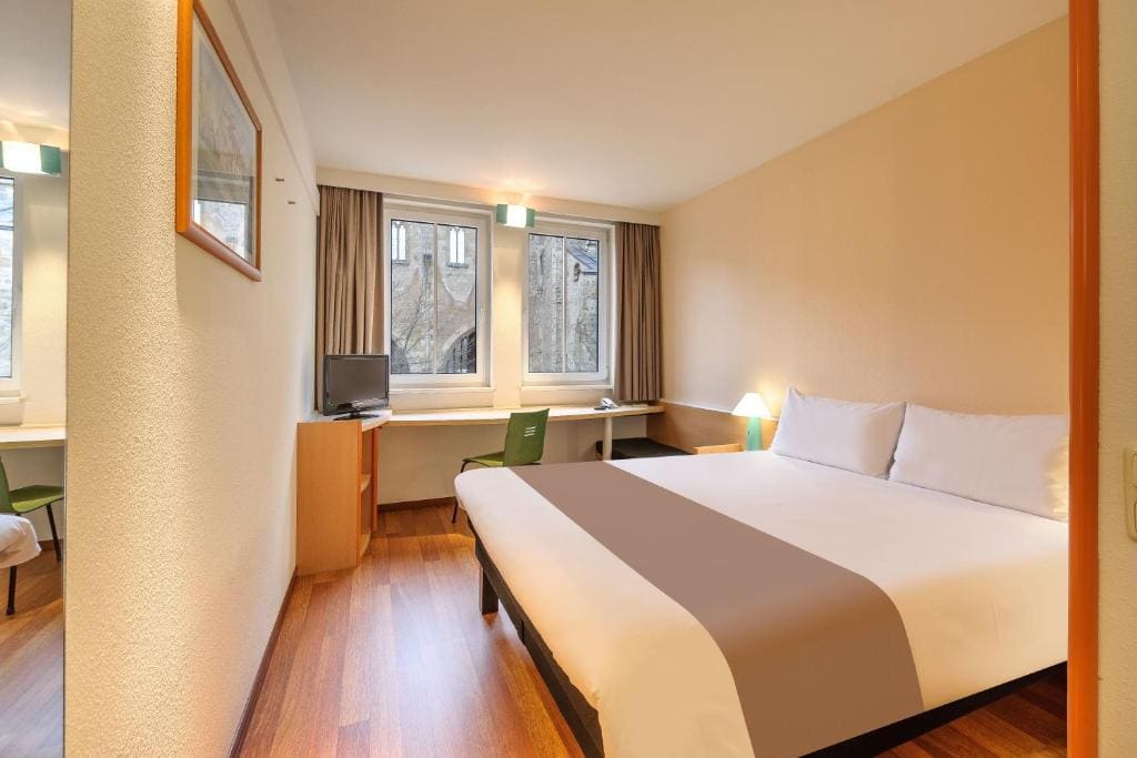 Twin Room room - Image 1