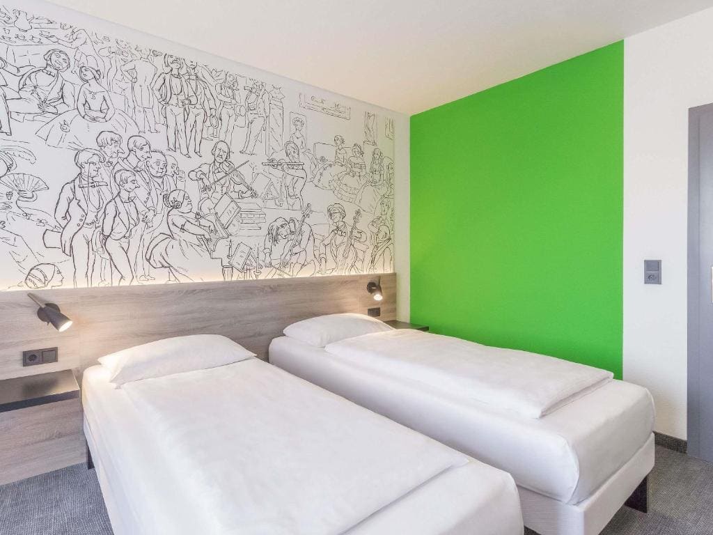 Standard Twin Room room - Image 2