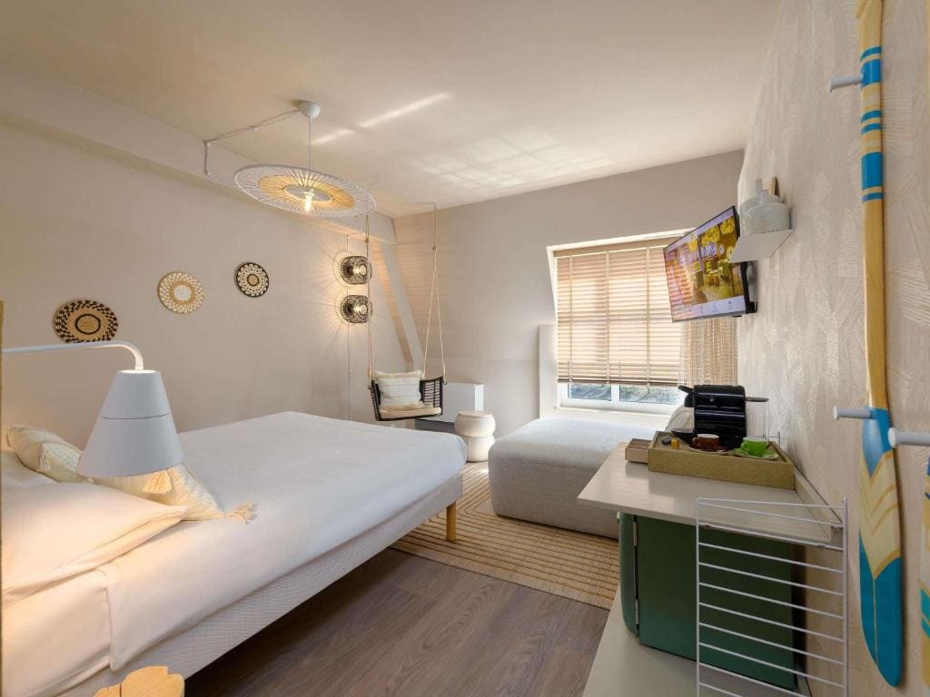 Deluxe Double Room - High Floor room - Image 1