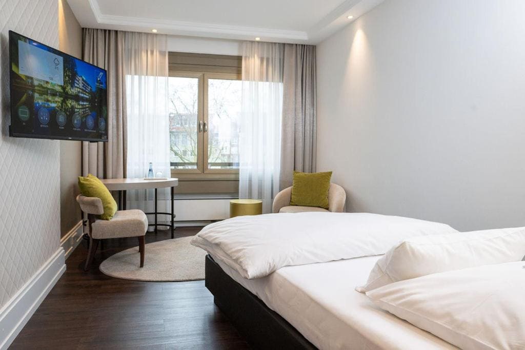 Superior Single Room room - Image 1