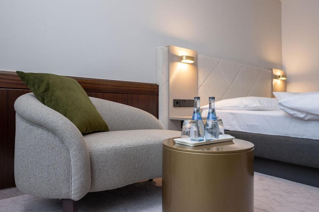 Standard Double Room room - Image 3