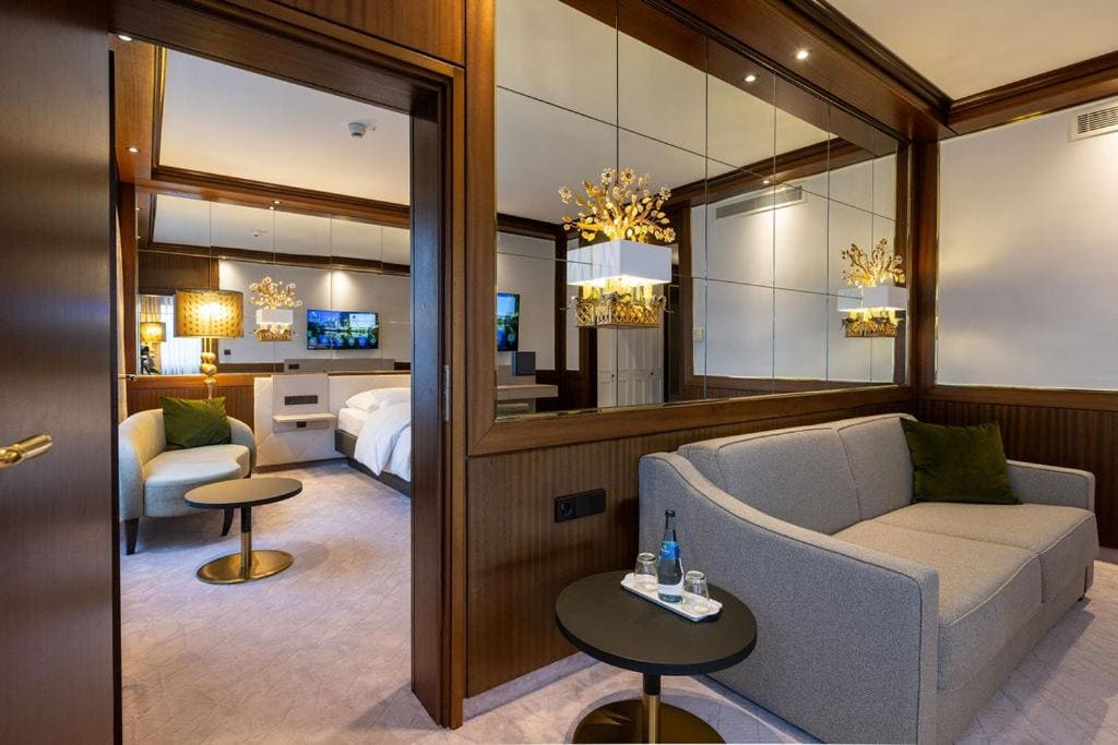 Suite room - Image 2