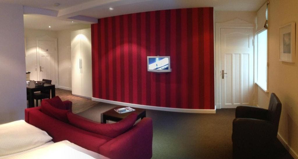 Apartment room - Image 2